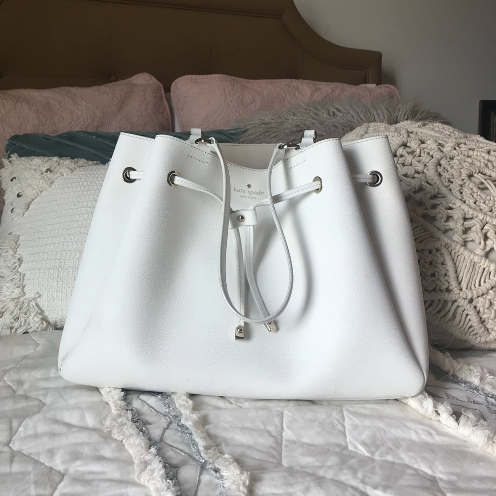 Kate Spade purse - Picture 1 of 3